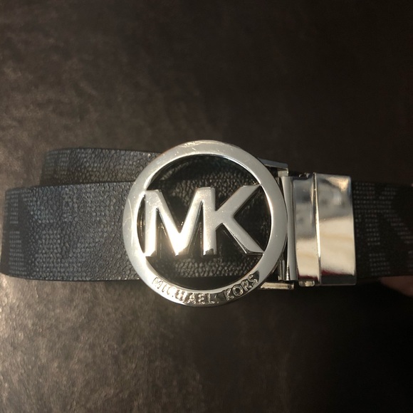 Michael Kors Belt - Picture 2 of 4